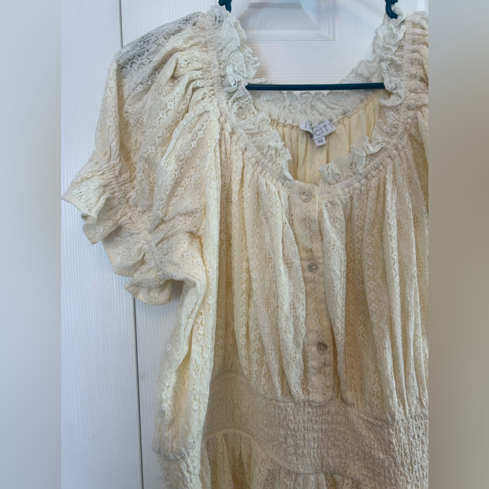 Ivy City Co cream lacy dress